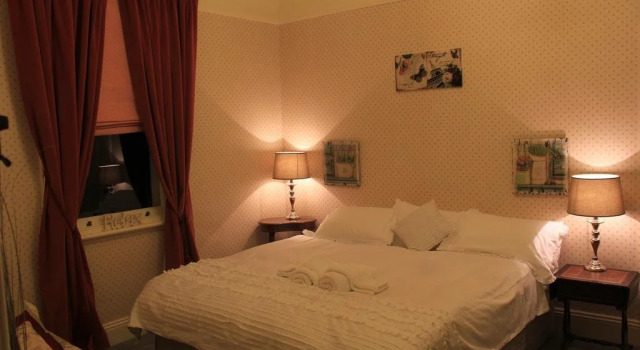 Strathburn Cottage Luxury Bed & Breakfast