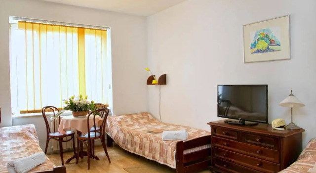 Hotel Monttis, Réserver Hôtel  