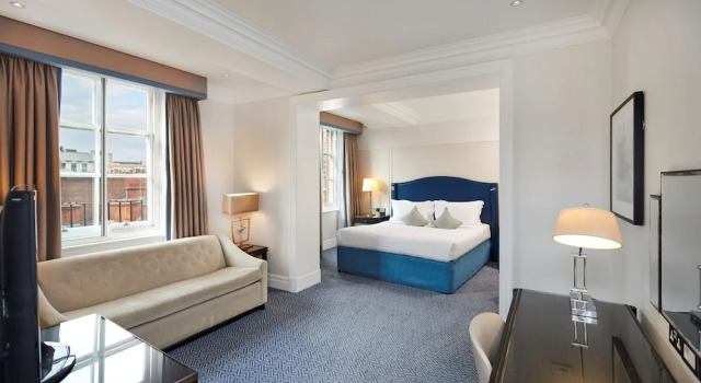 Двухместный полулюкс The Waldorf Hilton