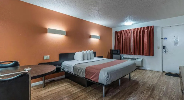 Четырёхместный номер Standard MOTEL 6 - Albany, NY - Airport