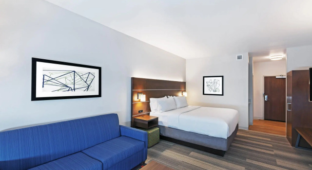 Двухместный люкс Holiday Inn Express and Suites Chanute by IHG