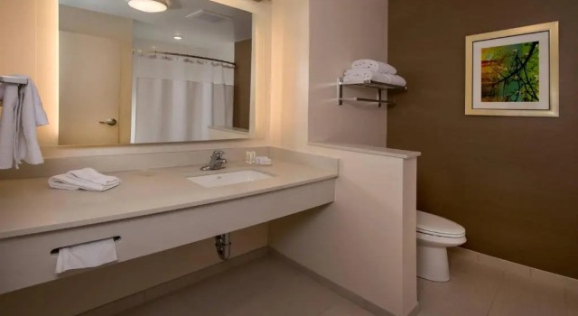 Номер Standard Fairfield Inn & Suites by Marriott Washington