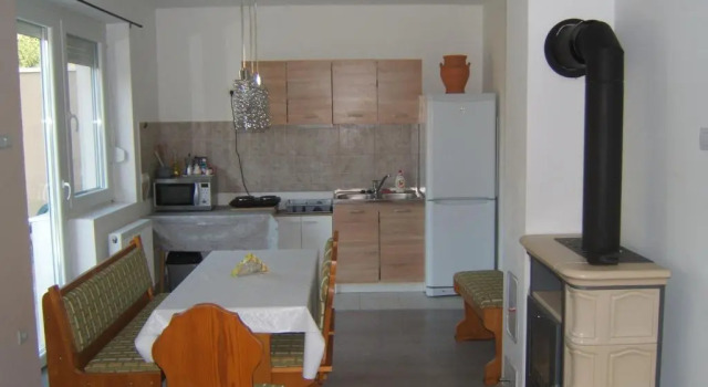 Kultúrház Apartman, Buchen Sie Ferienwohnung Günstige Hotels in Western Transdanubia