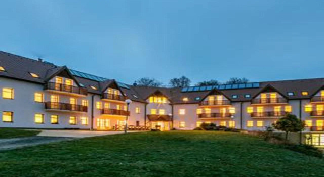 Pytloun Wellness Hotel Hasištejn, Забронировать Отель Místo Усти-над-Лабем