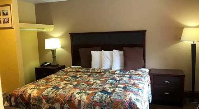 Четырёхместный номер Standard Americas Best Value Inn Stone Mountain Atlanta E