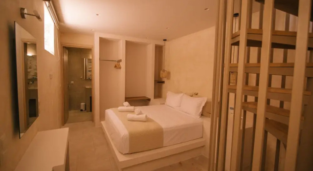 Номер Luxury Mani Luxury Suites and Studios in Gytheio with Private Pools