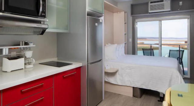 Люкс с видом на море Micro Boutique Living Wolfville