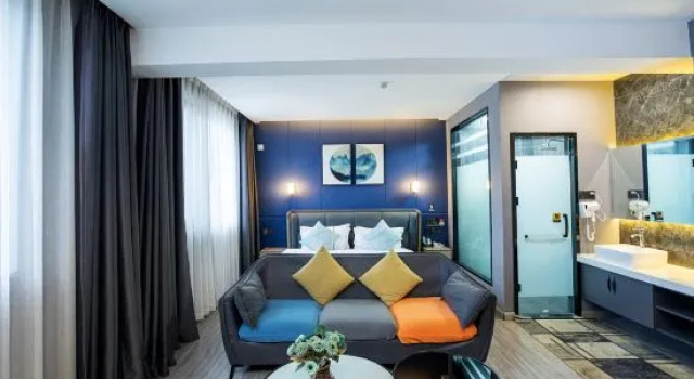 Люкс Premier Zhoukou Shangzun Boutique Hotel (Zhoukou Municipal Government Normal University)