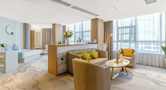 Люкс Premier Chizhou Daqianmen Light Luxury Hotel