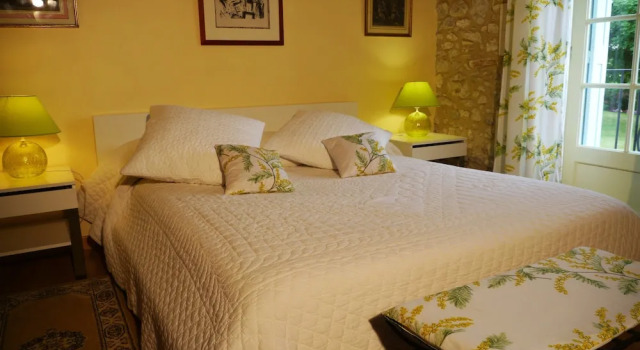 Le Chant des Oiseaux, Prenota Hotel Naussannes Aquitania