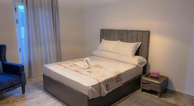 Stunning 3 BED APT Beach front Panoramic View ALEX, Забронировать Отель Отели Александрии с парковкой, рядом с Lycee El Horreya Alexandria, Парковка