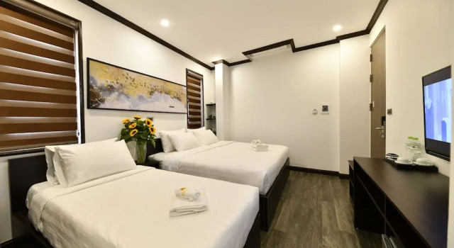 Номер Deluxe Kingdom Hanoi Hotel