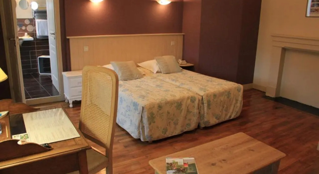 LAmphitryon, Buchen Sie Hotel Coudray 