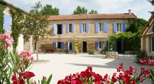 La Pastorale, Book Hotel Hoteller i Lagnes med parkering, Parkering