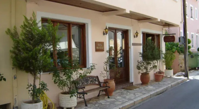 Phaethon Hotel, Book Hotel Delphi Central Greece