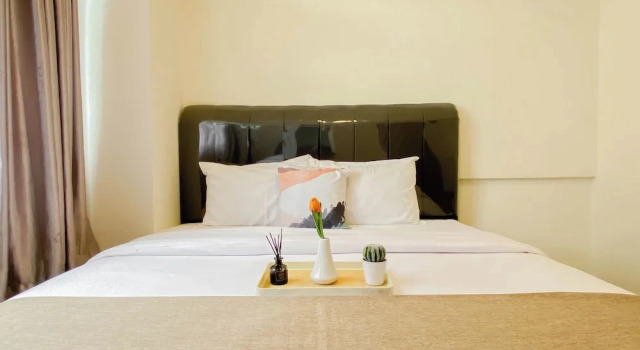 Serene Beige 2Br Space At Apartment Meikarta District 1, Varaa Huoneisto Cibatu West Java