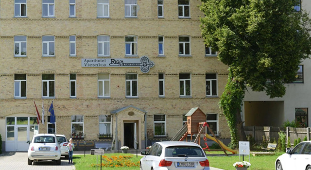 RIGAAPARTMENTcom SONADA Hotel, Reserva ahora Apartamento Hoteles en Vidzeme con aparcamiento, Aparcamiento