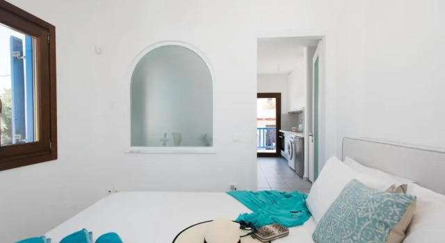 Olive Tree, Mykonos Town 2BRM Apartment with Pool