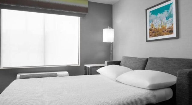 Двухместный люкс Hampton Inn Phoenix - Biltmore