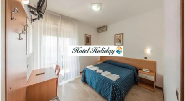 Двухместный номер Standard с балконом Hotel Holiday