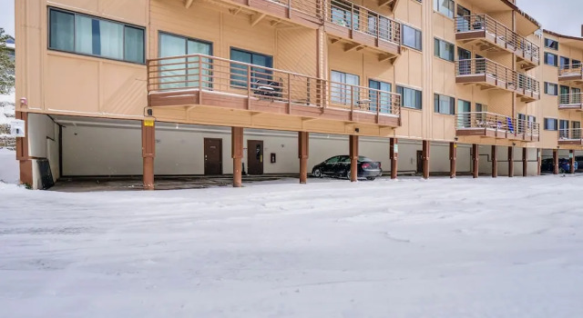 11 Mi to Keystone Resort: Condo in Silverthorne, Rezerwuj Apartament Hotele w Vail Ski z parkingiem, Parking