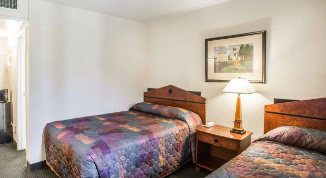 Standard Vierer Zimmer Rodeway Inn Greeley