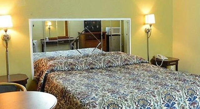 Red Roof Inn Green Brook - Somerset, Rezervați Hotel Green Brook New Jersey