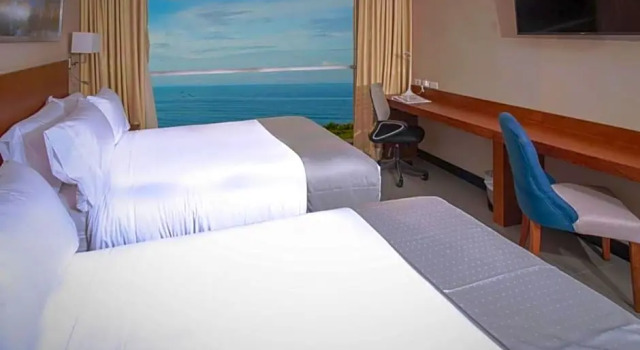 Номер Executive Wyndham Manta Sail Plaza Hotel and Convention Center