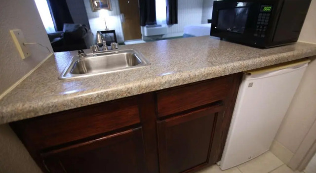 Номер Standard с видом на бассейн Baymont Inn and Suites by Wyndham Farmington, MO