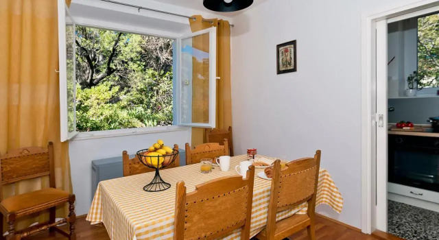 Comfortable Neda 58m2 next to beach&Old Town