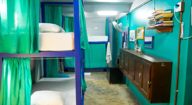 Кровать в общем номере Drift Inn San Pedro