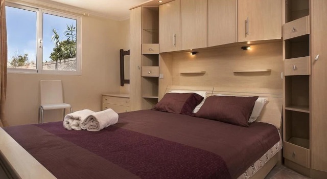 5-bed Villa for Families in Prazeres Free Parking, Boek Villa Prazeres Madeira