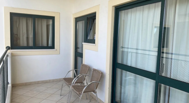 Oceanview Bliss in Albufeira Retreat Over Oldtown, Забронировать Апартаменты/квартира Албуфейра Барловенто, рядом с Municipal Museum of Archaeology