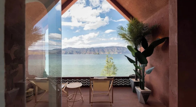 Номер Superior Lugu Lake And share resort hotel