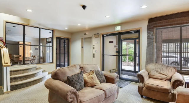 Cedar Lodge 221 Condo by Redawning