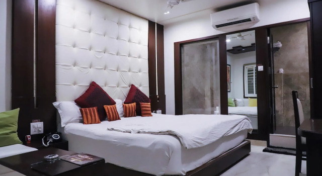 Hotel Vijan Palace Jabalpur