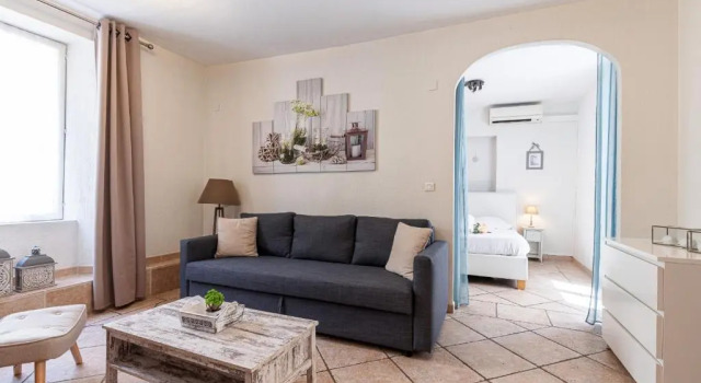 1 Bedroom apartment in Nice Port, Забронировать Апартаменты/квартира Рикье Ницца, рядом с Касл-Хилл