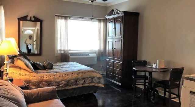 Beachcomber Inn, Réserver Maison d'hôtes Conesus États-Unis