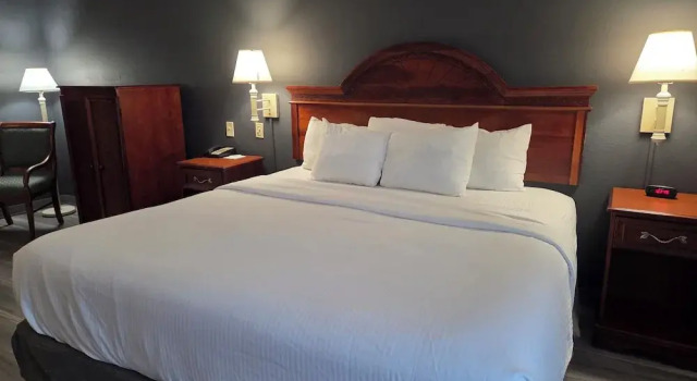 Двухместный номер Economy Stay Well Inn & Suites