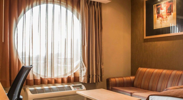 Comfort Suites Monroeville, Boek Hotel Hotels in Monroeville met parkeren, Parkeren