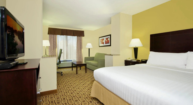 Двухместный номер Standard Holiday Inn Express Boonville by IHG
