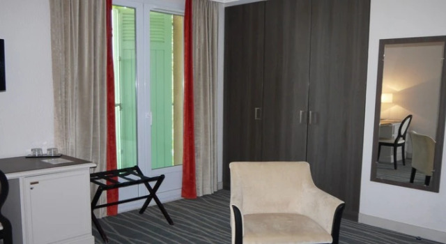 Двухместный номер Standard с балконом Logis Hôtels- Hôtel et Restaurant Domaine de Fompeyre