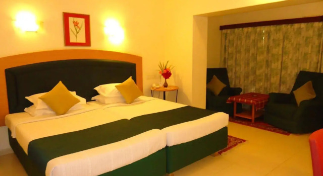 Cama Rajputana Club Resort, Rezerwuj Ośrodek wypoczynkowy Hotele w Rajasthan z basenem, Basen