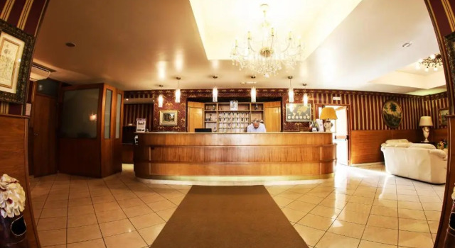 Camera Standard Hotel Max