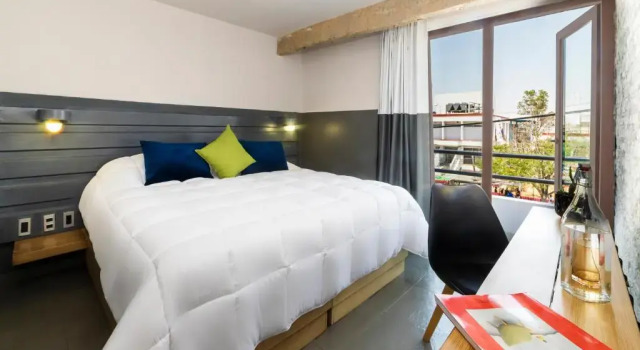 Номер Standard с балконом Hotel NEXT Guadalajara