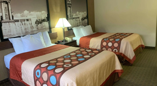 Четырёхместный номер Standard Super 8 by Wyndham Liverpool/Clay/Syracuse Area