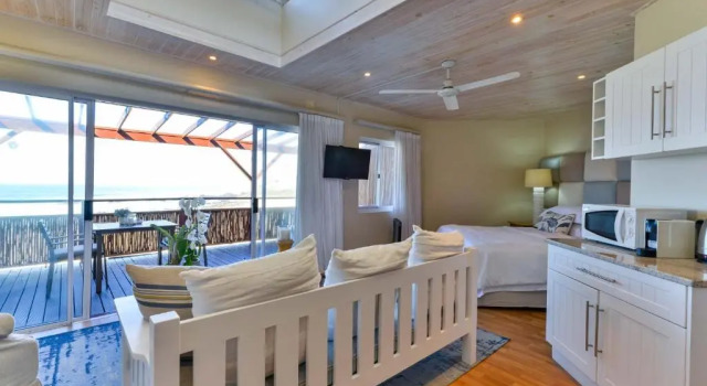 Номер Deluxe Singing Kettle Beach Lodge