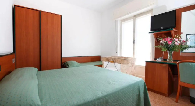 Трёхместный номер Standard Albergo Adriana