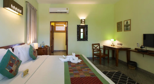 Вилла Superior с балконом Heritage Resort Hampi