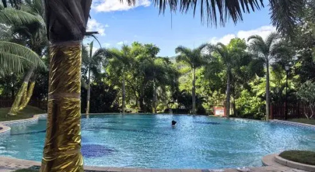 lingshui xiangshuiwan shengxingyunshe, Book Hotel Hotels in Hainan with a Pool, Swimming Pool